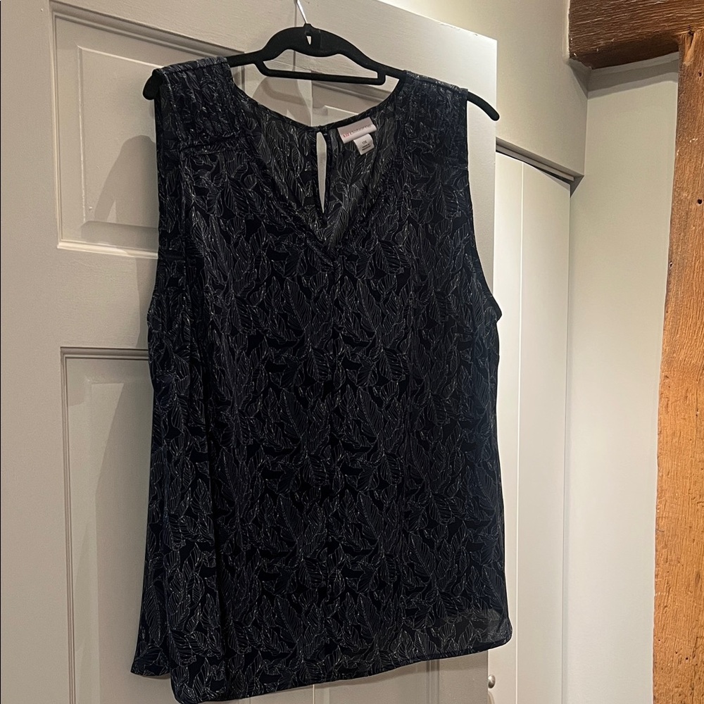 Liz Claiborne Navy Sleeveless Top